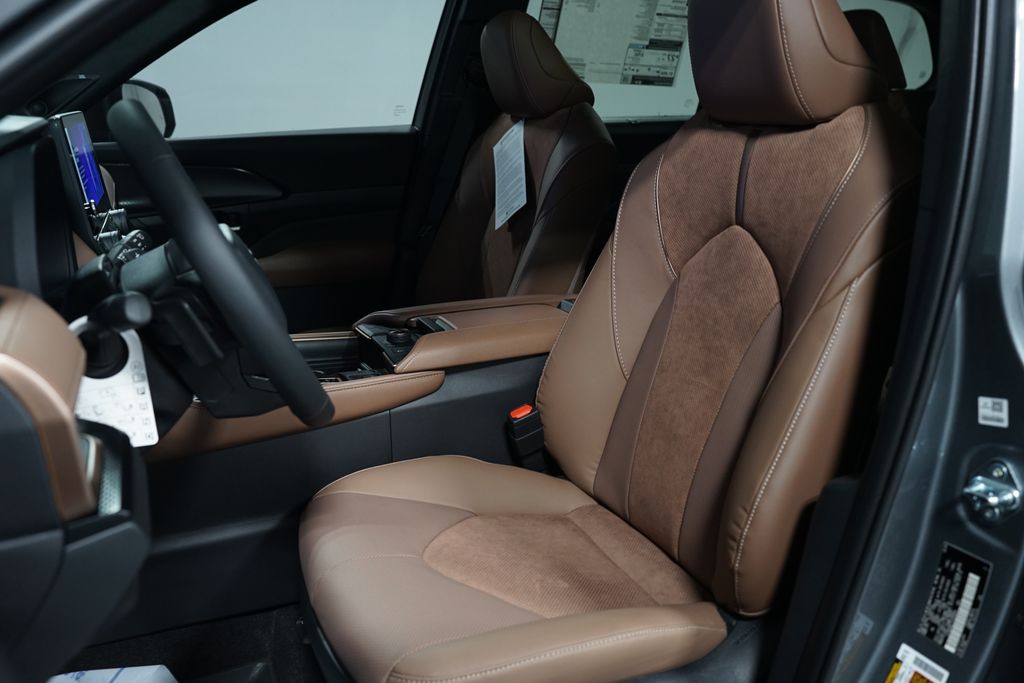 Thumbnail: 2026 Toyota Grand Highlander - 29