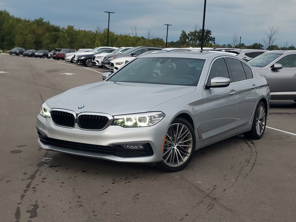 Glacier Silver Metallic 2018 BMW 5 Series Sedan All-Wheel Drive 8-Speed Automatic