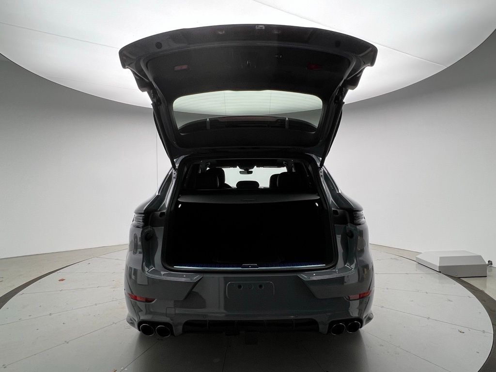 Thumbnail: 2026 Porsche Cayenne - 20