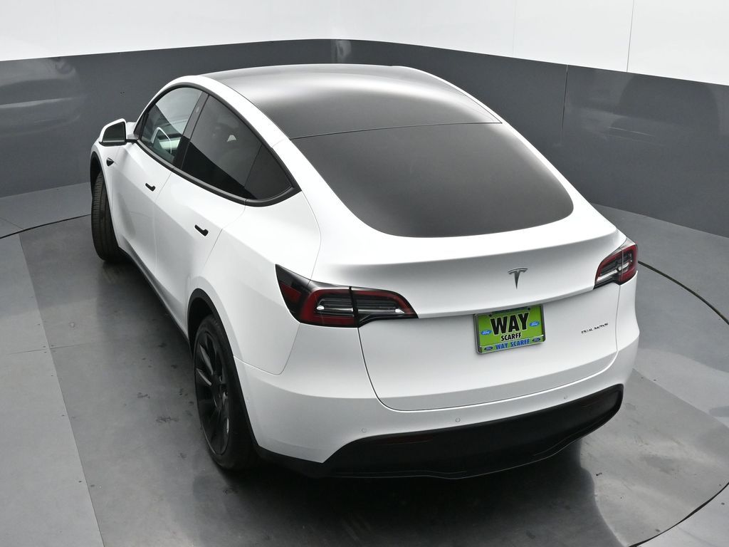 2022 Tesla Model Y Long Range Dual Motor All-Wheel Drive