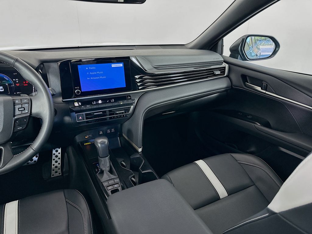 Thumbnail: 2025 Toyota Camry - 22