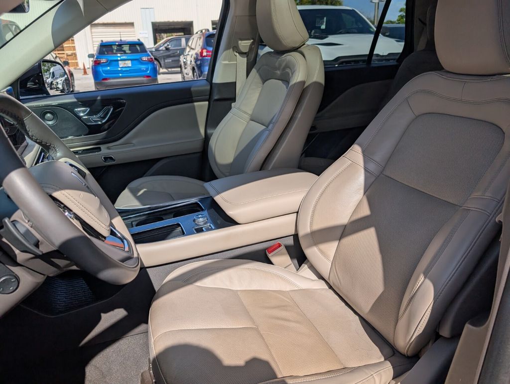 used 2023 Lincoln Aviator car, priced at $43,888