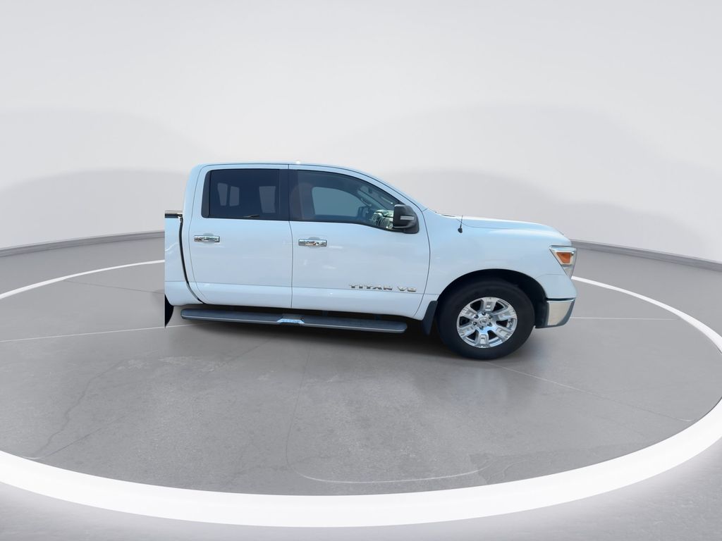 Used 2018 Glacier White Nissan SV image 9