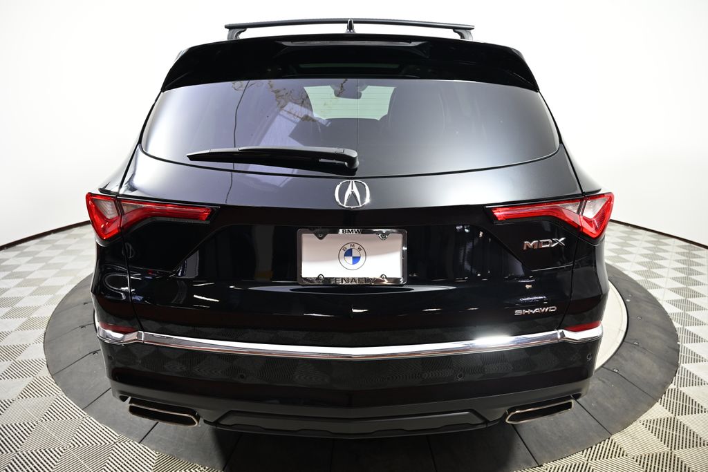 Thumbnail: 2023 Acura MDX - 4