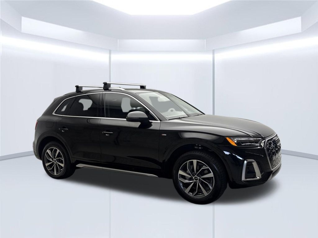 Thumbnail: 2023 Audi Q5 - 10