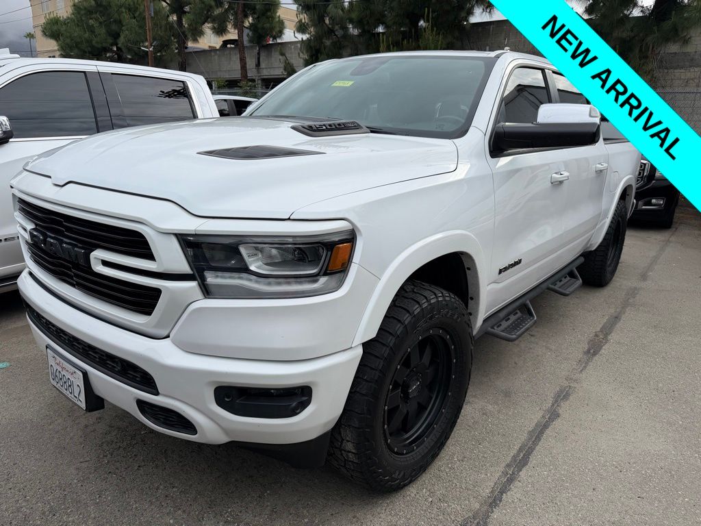 Ivory White Tri-Coat Pearlcoat 2019 RAM 1500 Laramie Crew Cab 4WD Pickup Truck Four-Wheel Drive 8-Speed Automatic