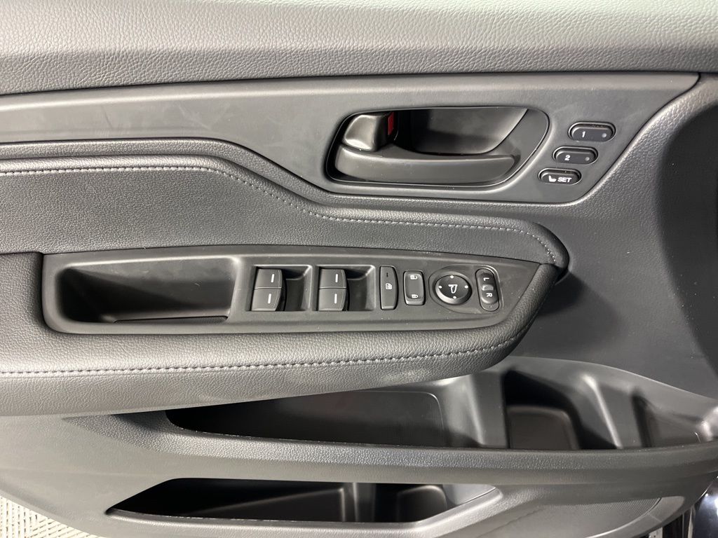 Thumbnail: 2026 Honda Odyssey - 31