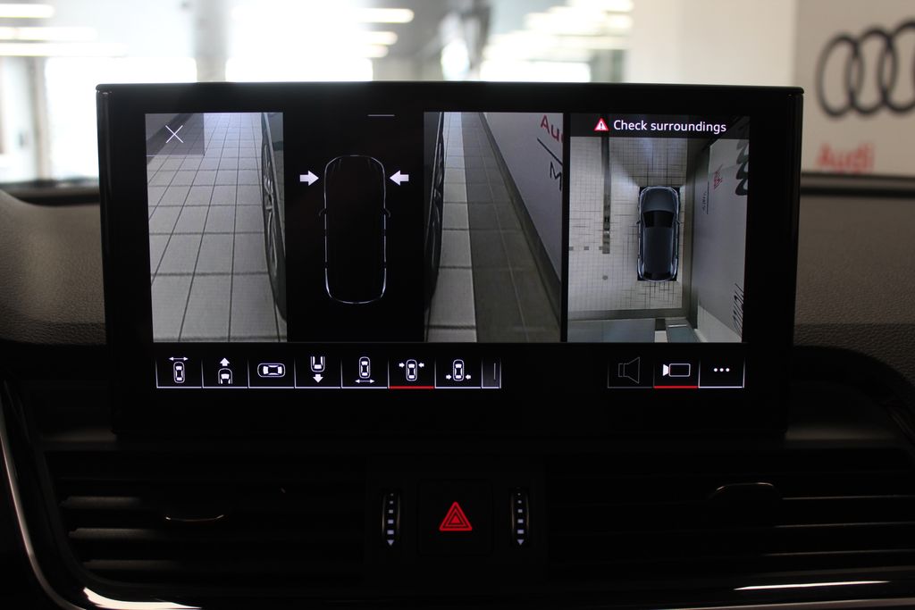 Thumbnail: 2022 Audi Q5 - 23