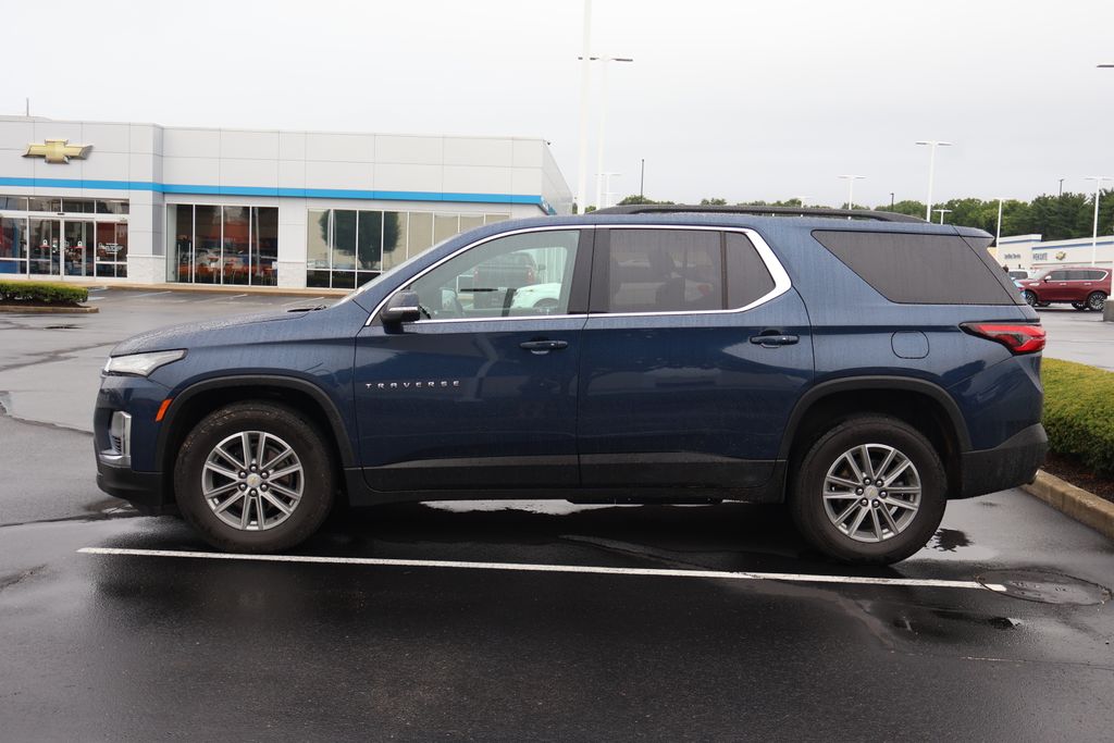 Thumbnail: 2023 Chevrolet Traverse - 8