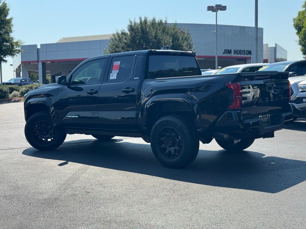 2025 Toyota Tacoma SR5 Double Cab photo 7