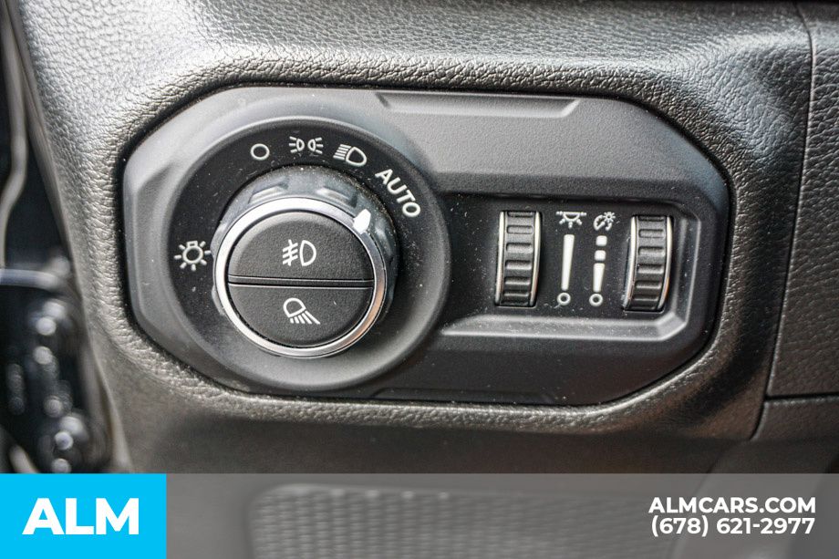 Used 2022 Black Jeep Overland image 46