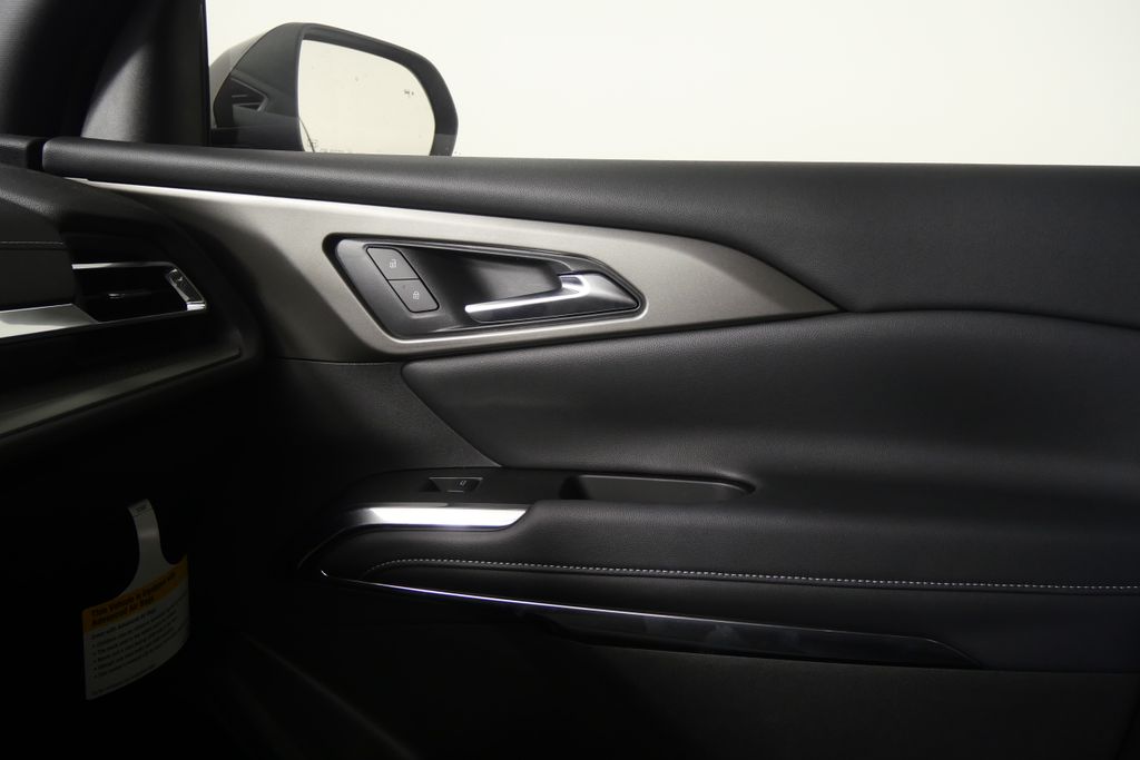 Thumbnail: 2025 Chevrolet Traverse - 31