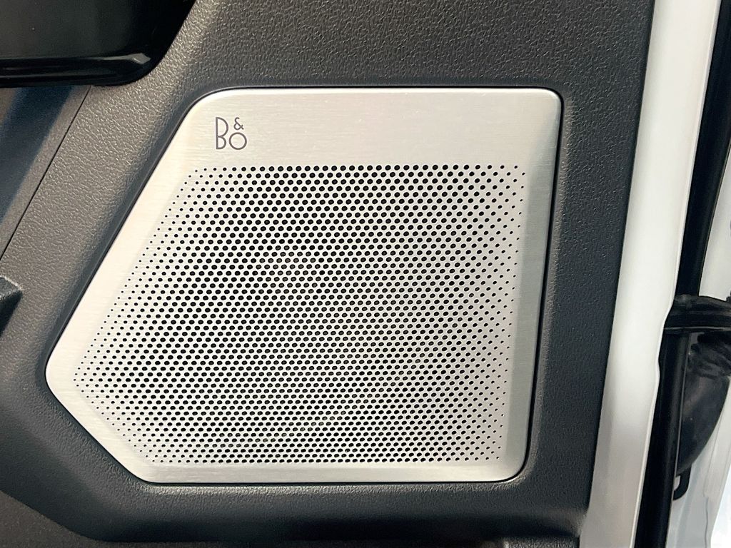 Used 2023 Oxford White Ford Raptor image 19