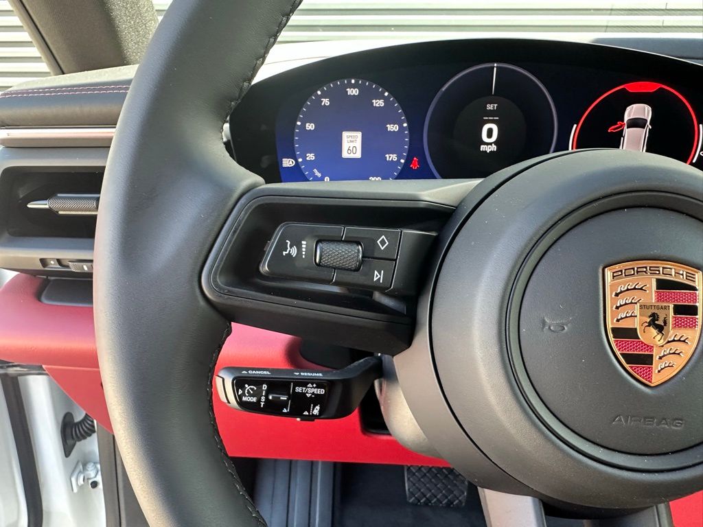 Thumbnail: 2025 Porsche Macan - 20