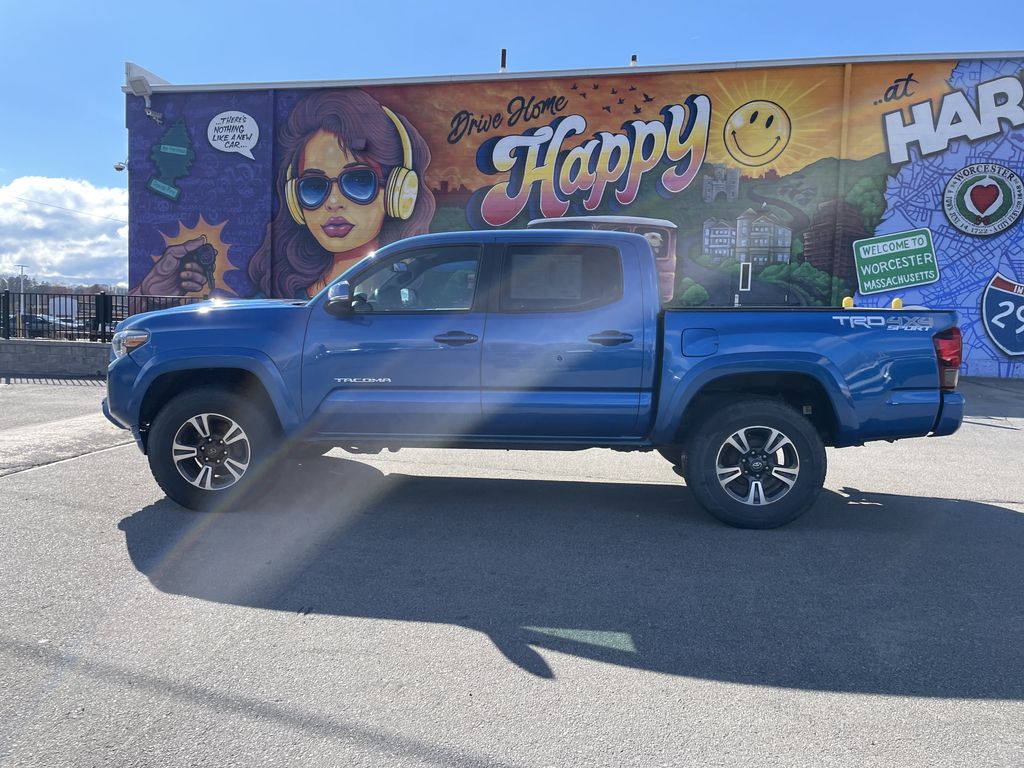 Used 2018 Toyota Tacoma Truck