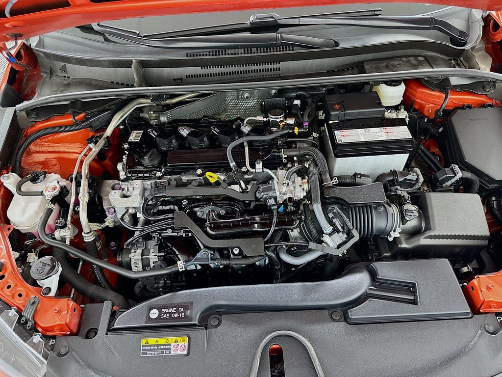 2023 Toyota Corolla SE 28