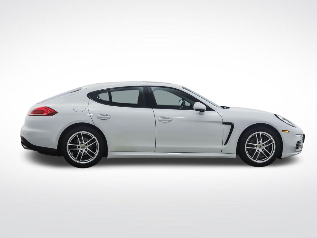 Thumbnail: 2014 Porsche Panamera - 6