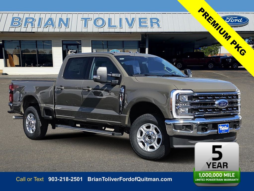 2026 Ford F-250 Super Duty XLT Crew Cab 4WD