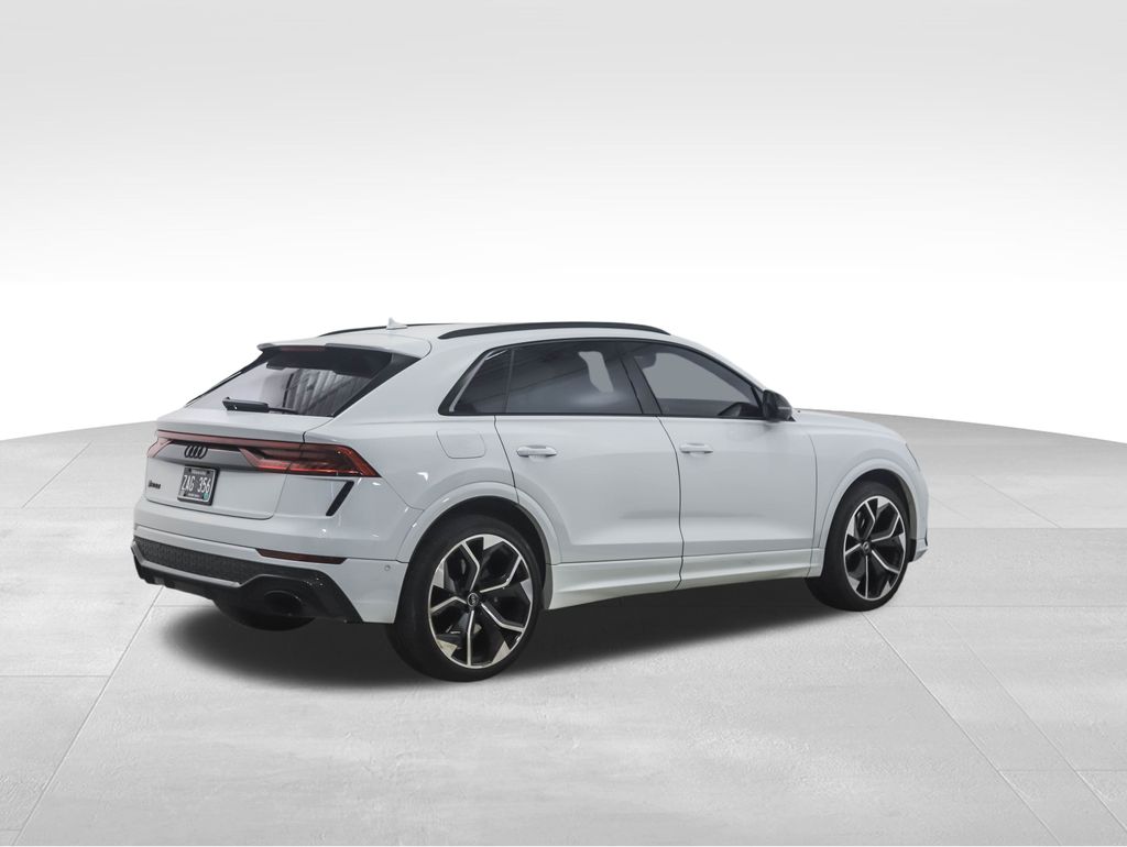 2023 Audi RS Q8 4.0T 5