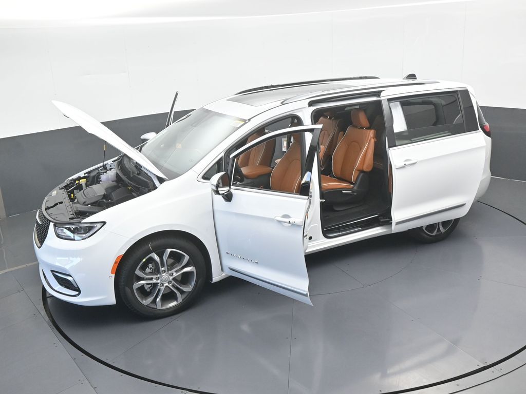 New 2026 Bright White Clearcoat Chrysler Pinnacle image 75