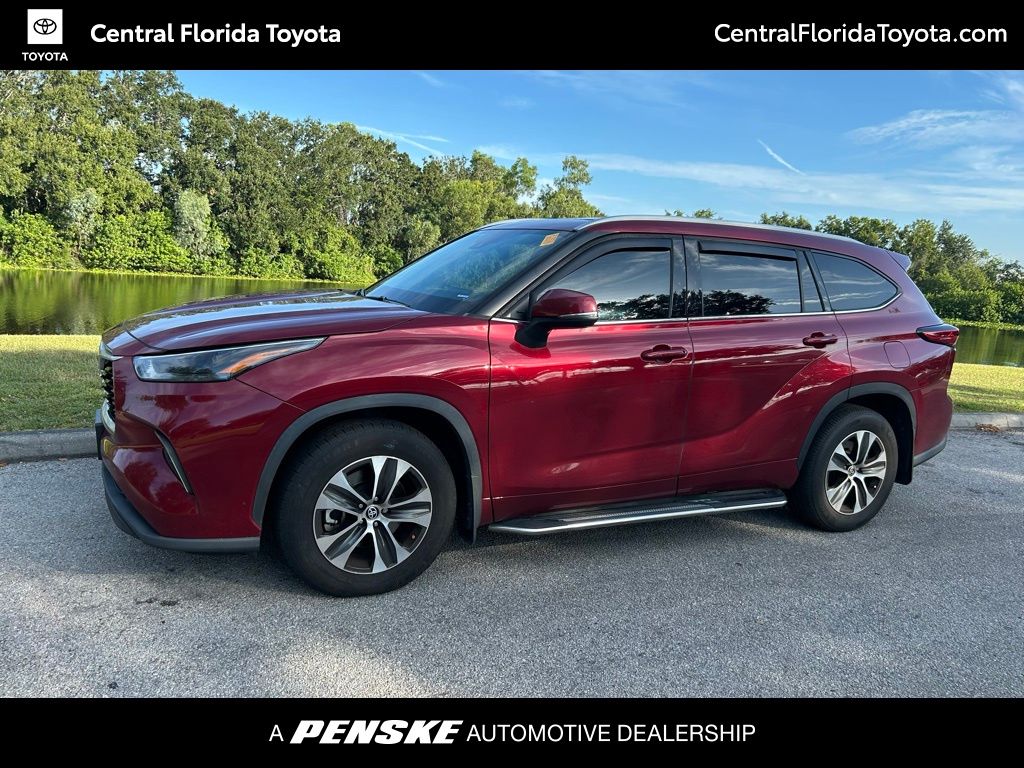 Thumbnail: 2022 Toyota Highlander - 1