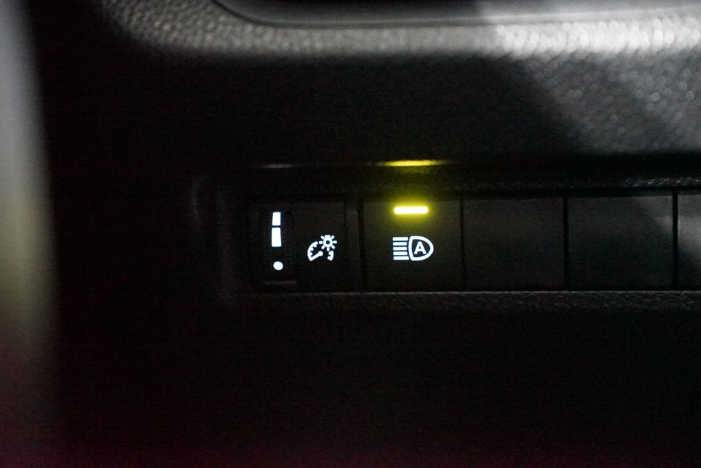 Thumbnail: 2025 Toyota RAV4 - 24