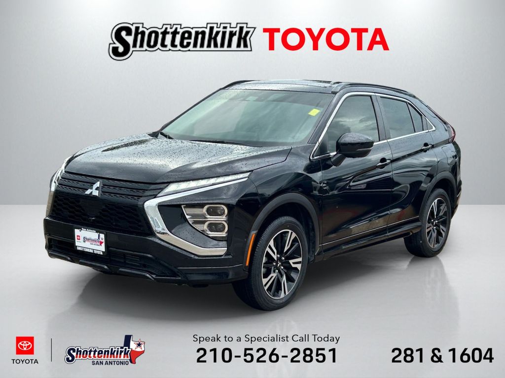 2024 Mitsubishi Eclipse Cross SEL S-AWC's photo