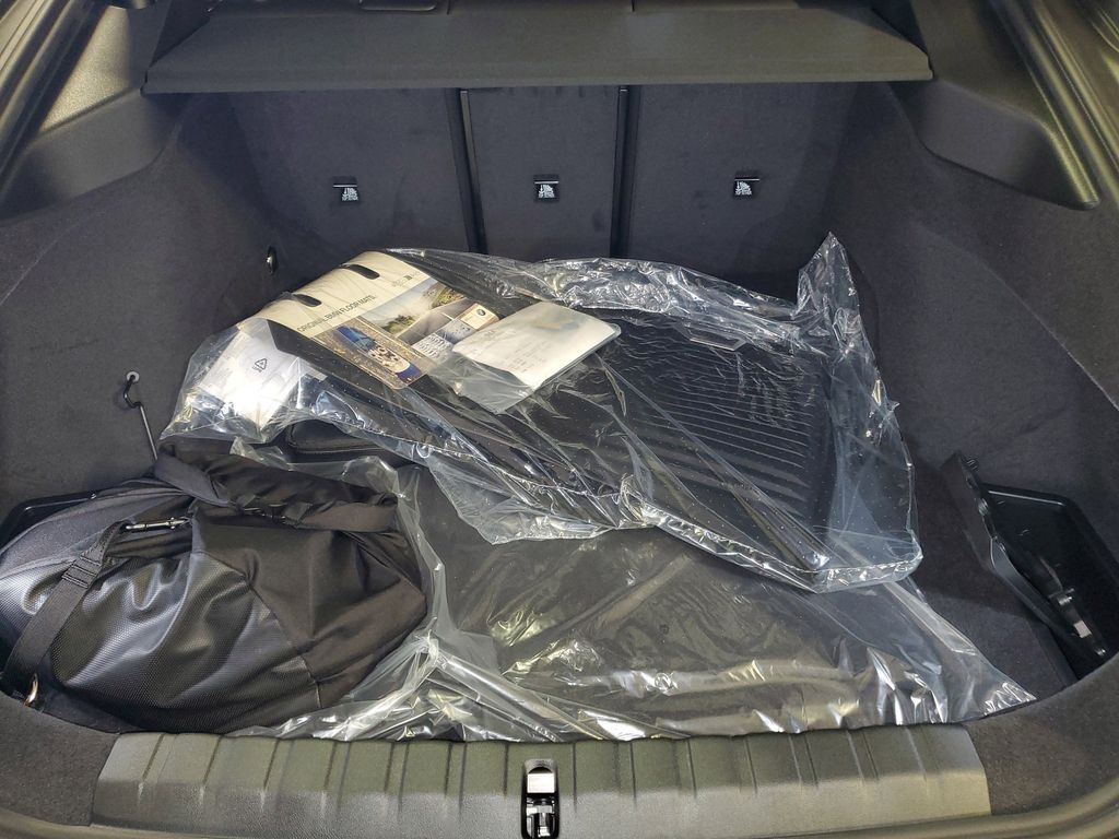 New 2026 Black BMW eDrive40 image 7