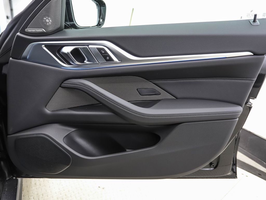 Thumbnail: 2026 BMW i4 - 29