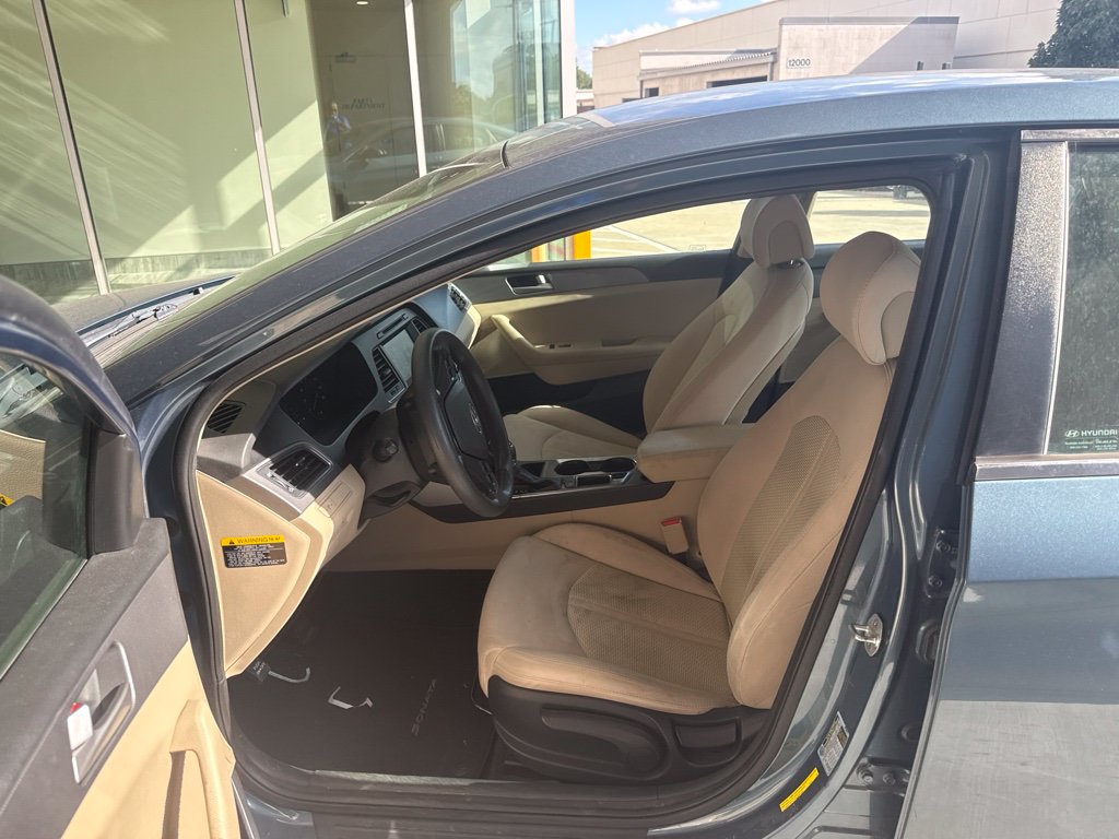 2016 Hyundai Sonata SE Blue at AutoSavvy Houston Southwest