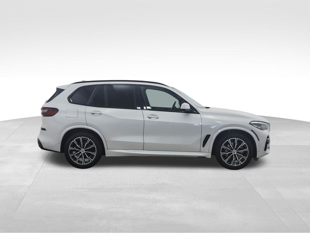 Thumbnail: 2023 BMW X5 - 6