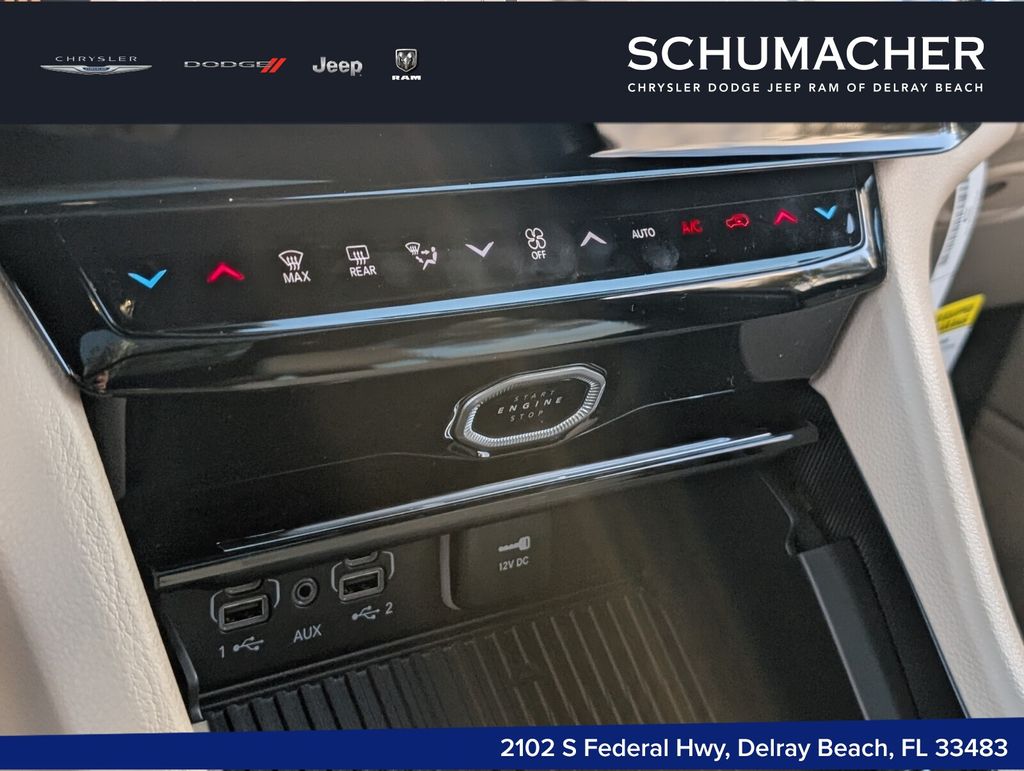 new 2026 Jeep Grand Cherokee car, priced at $42,650