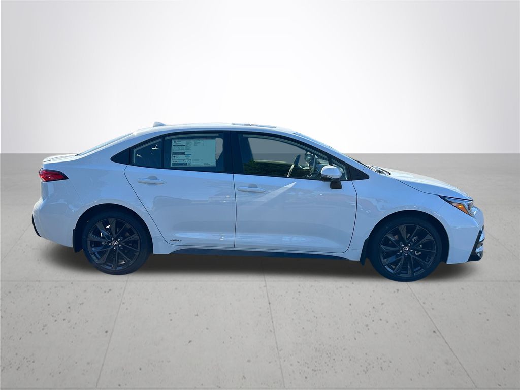 2025 Toyota Corolla Hybrid SE