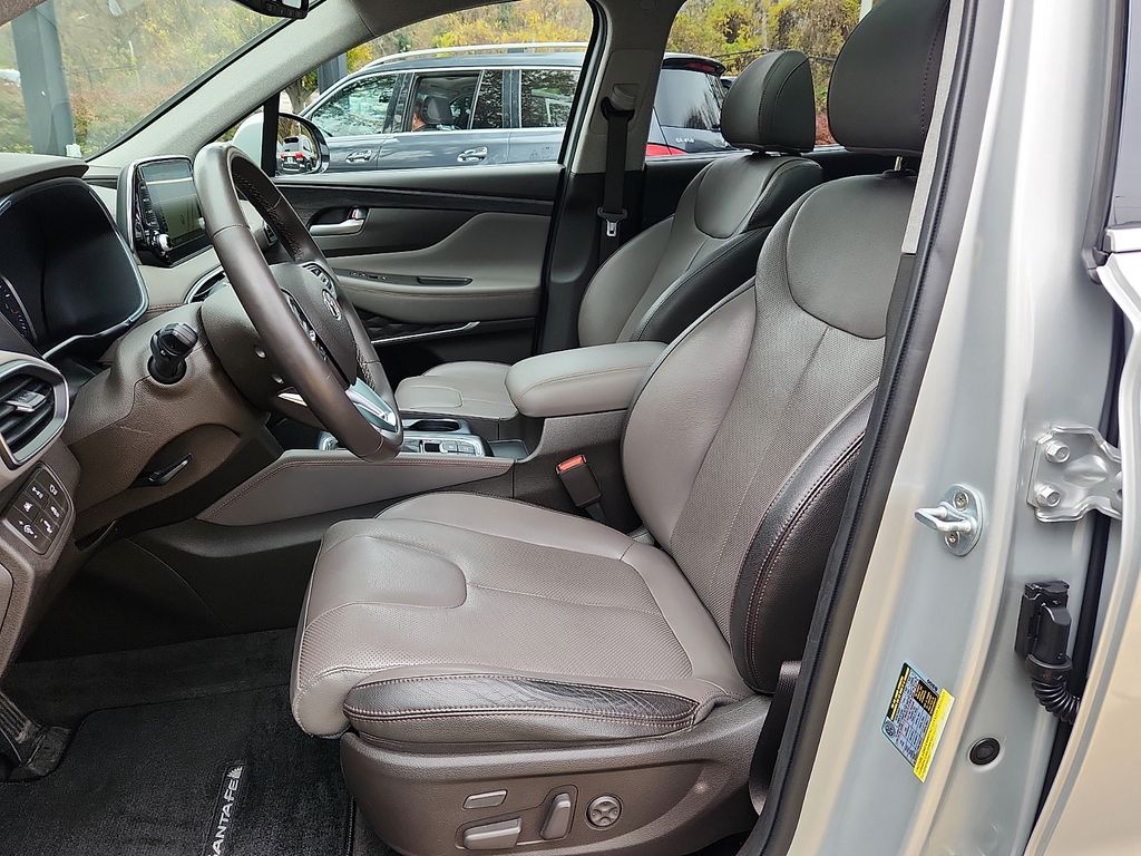 Thumbnail: 2019 Hyundai Santa Fe - 13