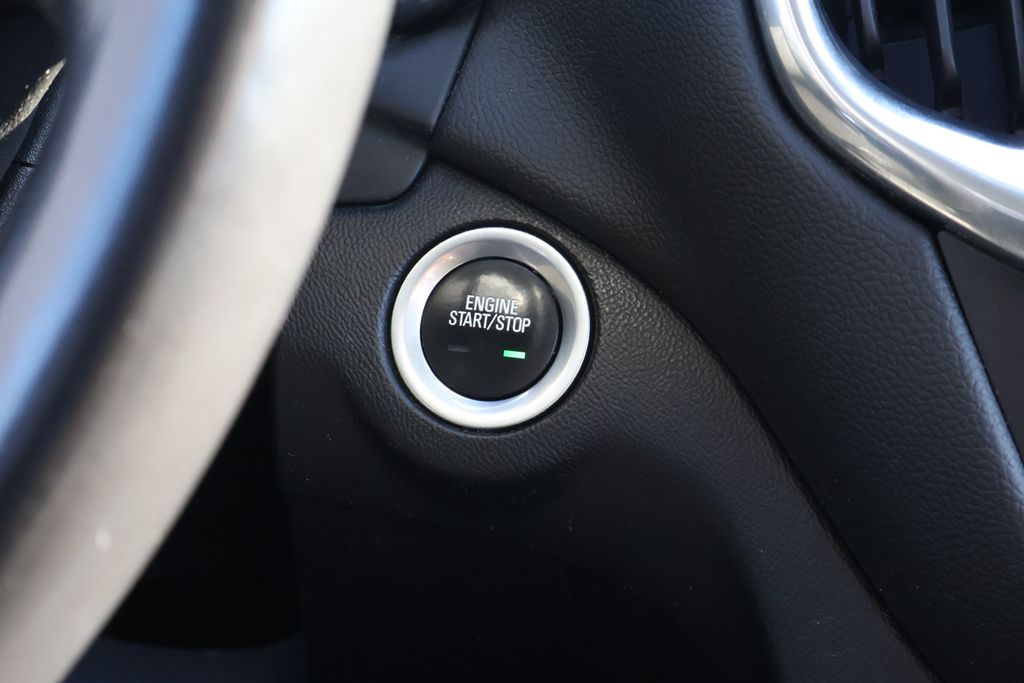 Thumbnail: 2019 Chevrolet Equinox - 24