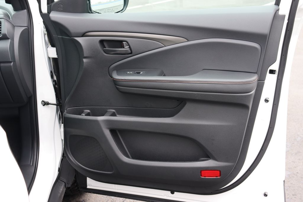 Thumbnail: 2026 Honda Ridgeline - 18