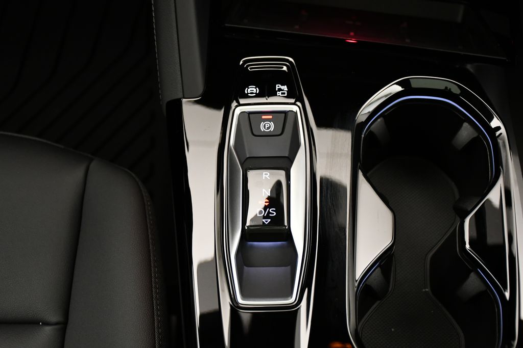 Thumbnail: 2025 Audi Q5 - 30