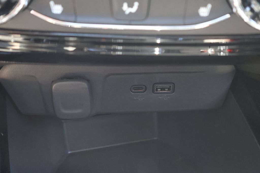 Thumbnail: 2026 Chevrolet Trax - 32