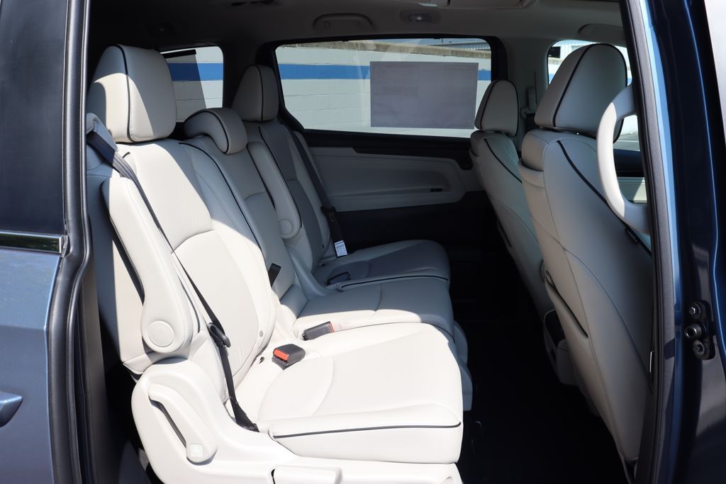 Thumbnail: 2026 Honda Odyssey - 14