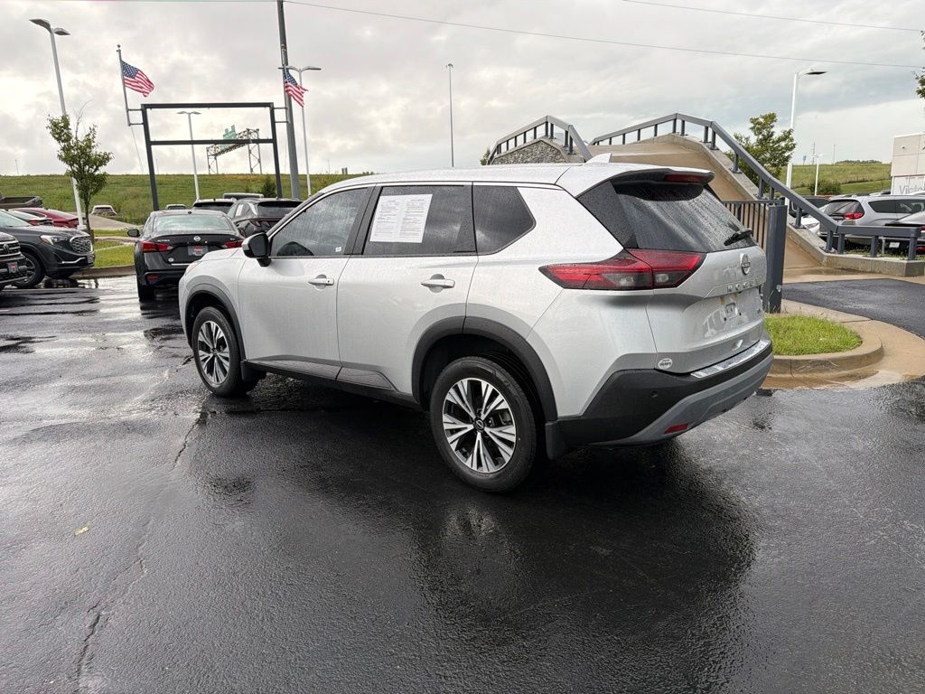 Used 2023 Silver Nissan SV image 5