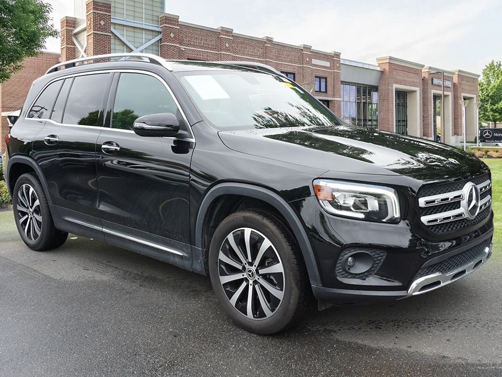 Thumbnail: 2021 Mercedes-Benz GLB - 3