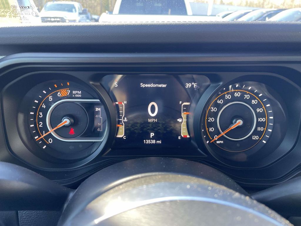 2024 Jeep Wrangler 4-Door Sahara - Photo 29