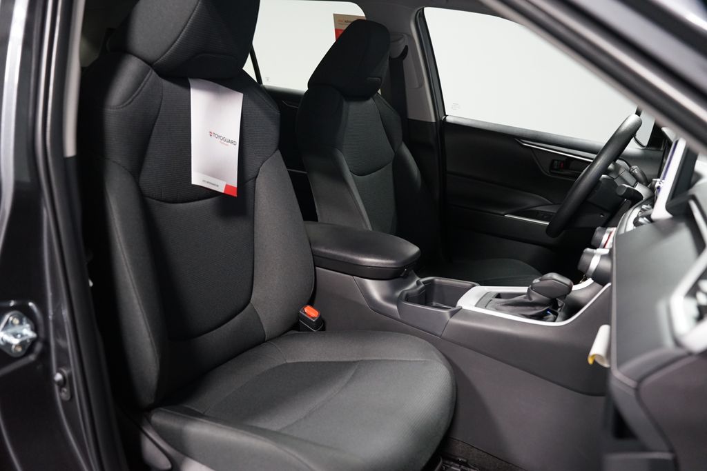 Thumbnail: 2025 Toyota RAV4 - 27