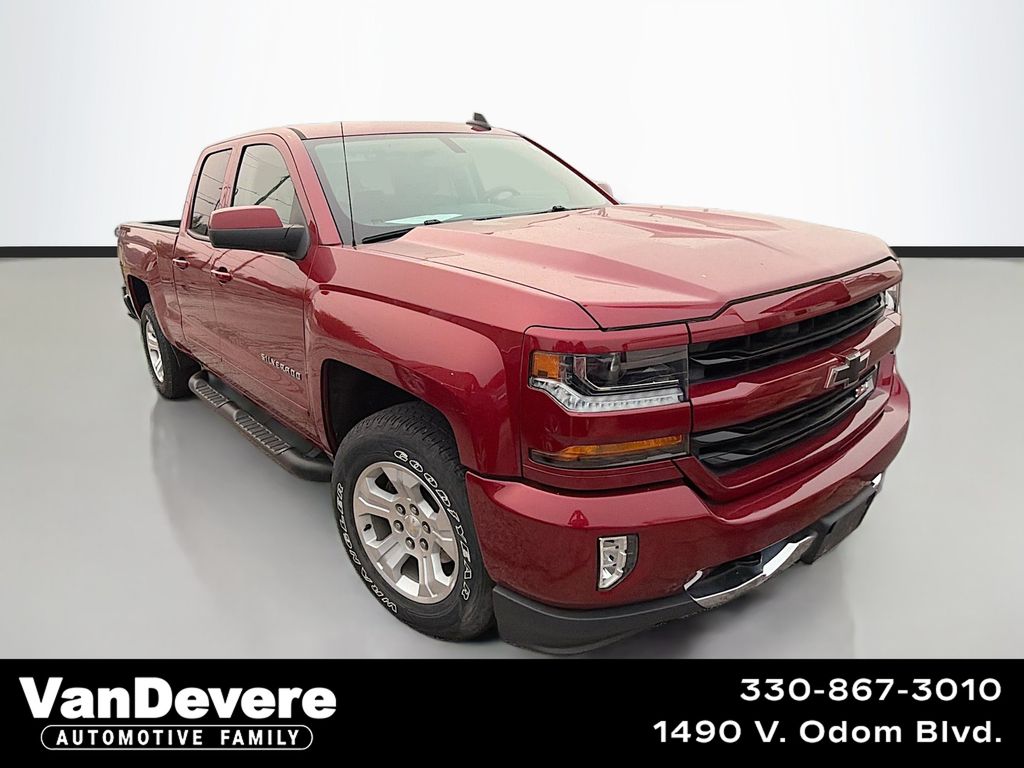 Cajun Red Tintcoat 2018 Chevrolet Silverado 1500 Pickup Truck Four-Wheel Drive 6-Speed Automatic Overdrive