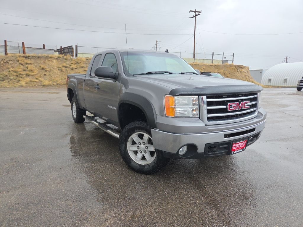 Steel Gray Metallic 2013 GMC Sierra 1500 SLE Ext. Cab 4WD Pickup Truck Four-Wheel Drive 6-Speed Automatic