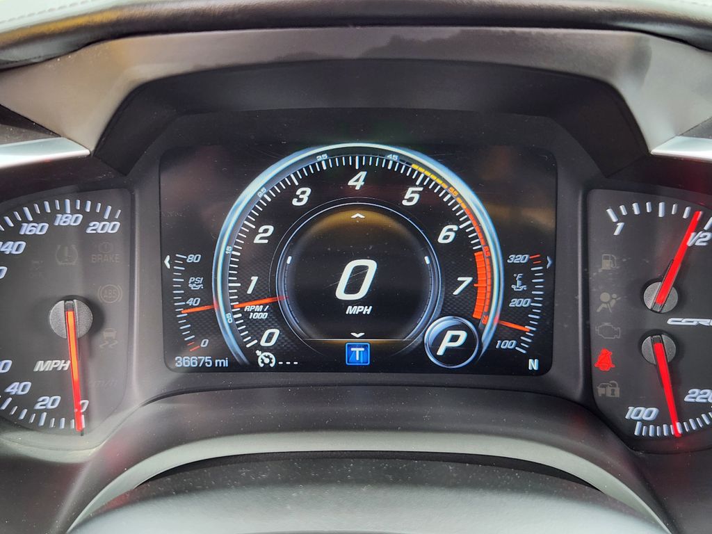 2017 Chevrolet Corvette 3LT - Photo 7