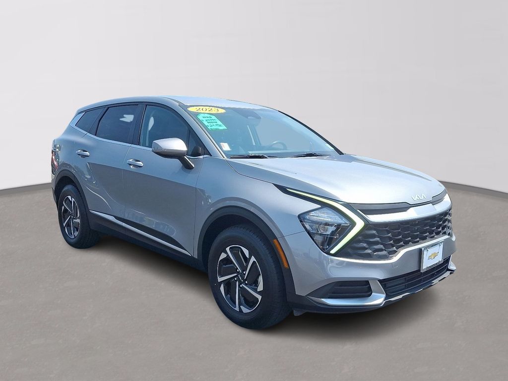 Thumbnail: 2023 Kia Sportage - 3