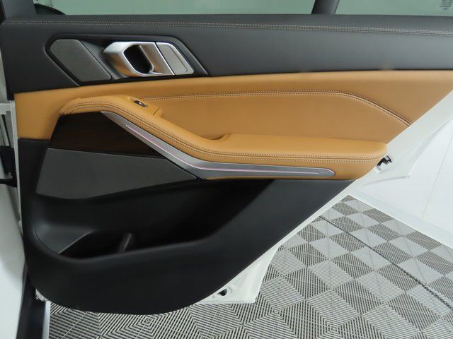 Thumbnail: 2025 BMW X5 - 29