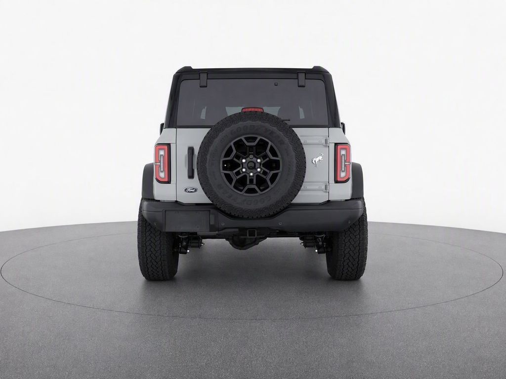 New 2026 Avalanche Gray Ford Badlands® image 6