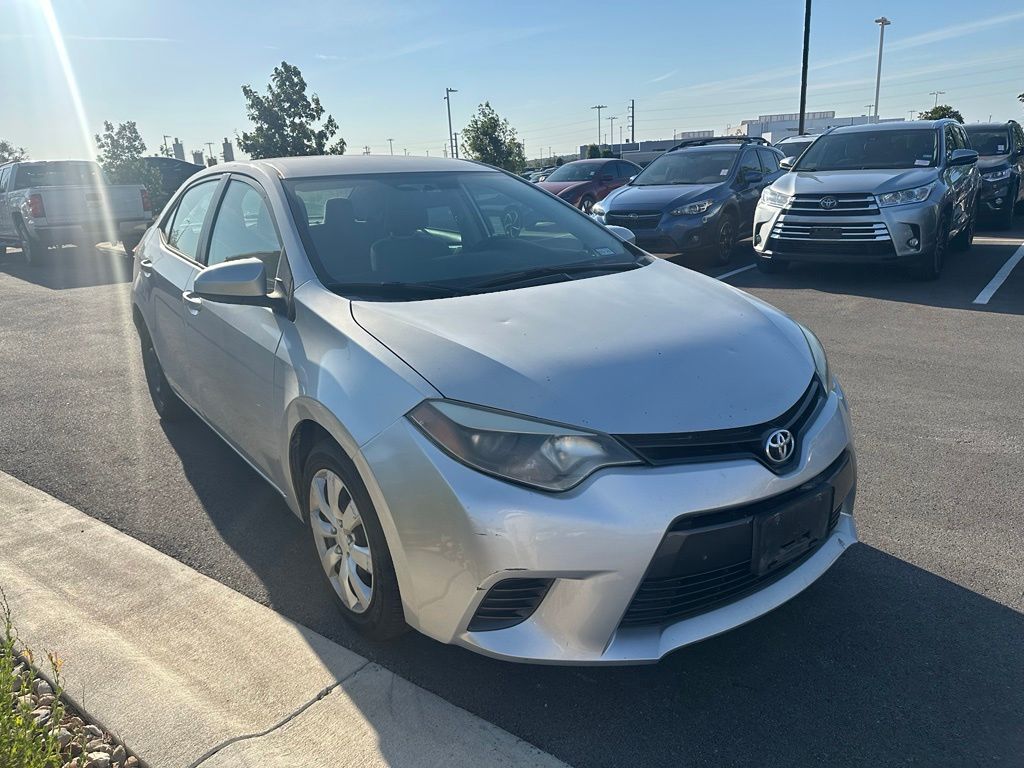 Thumbnail: 2015 Toyota Corolla - 2